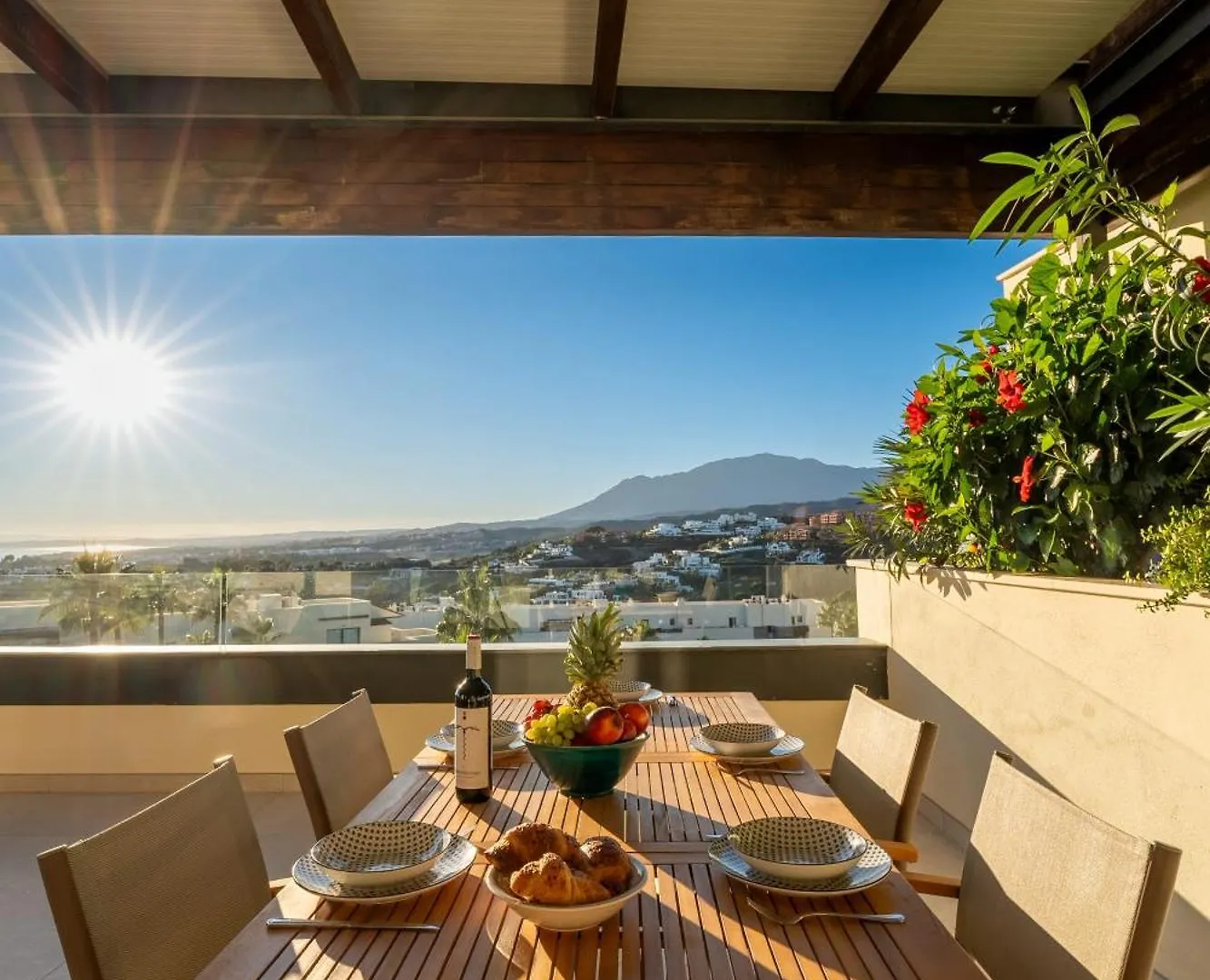 Luxury Escape - Los Flamingos Golf Retreat Estepona