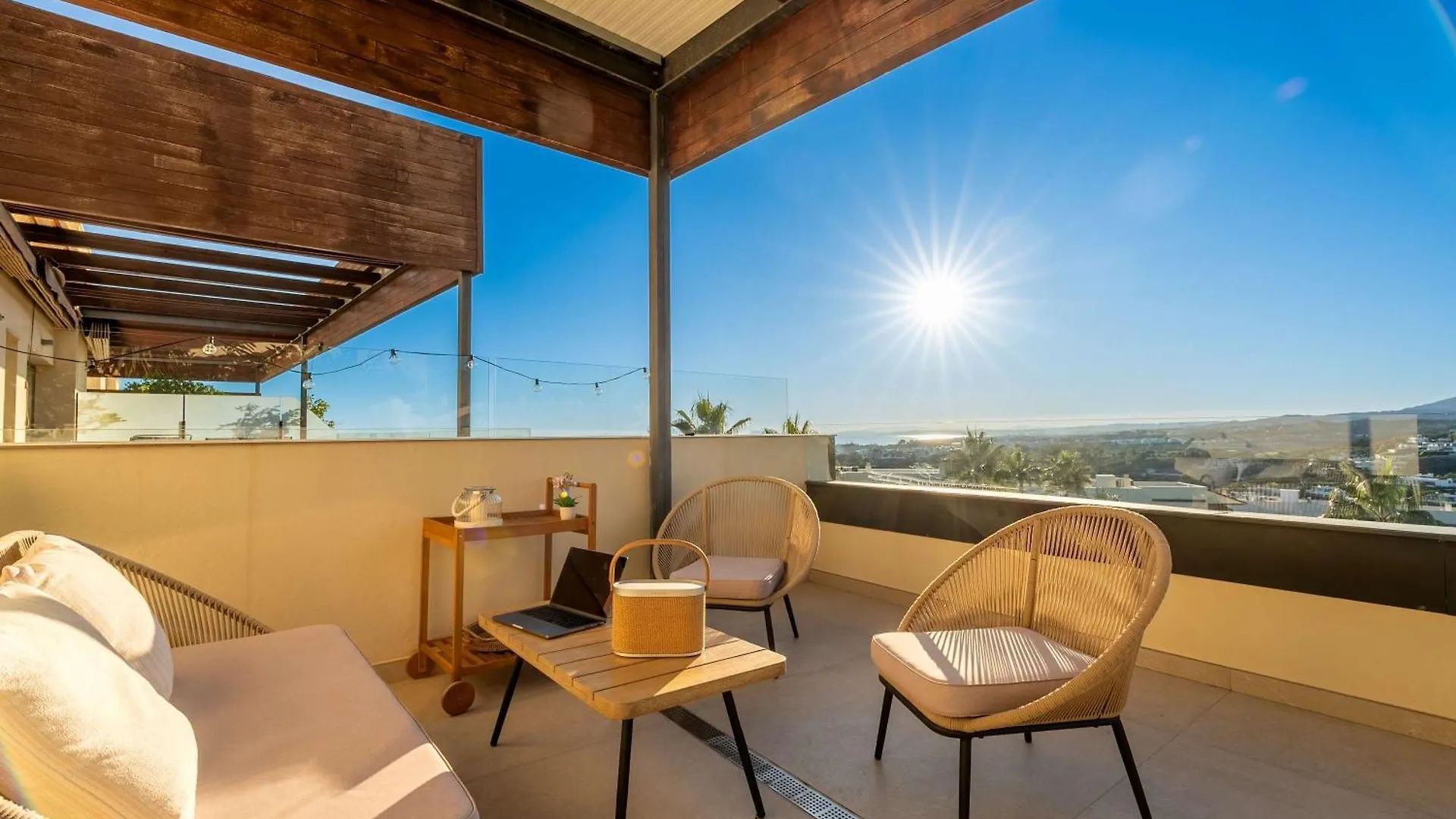 Apartment Luxury Escape - Los Flamingos Golf Retreat Estepona